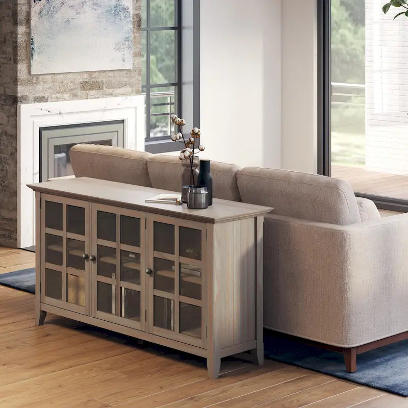 Credenza di transizione in LEGNO MASSELLO, larga 157 cm, con ampi vani - 157 l x 45 p x 86 h cm