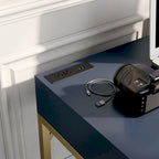 Scrivania angolare con piano sollevabile in metallo e USB