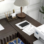 Scrivania angolare con piano sollevabile in metallo e USB
